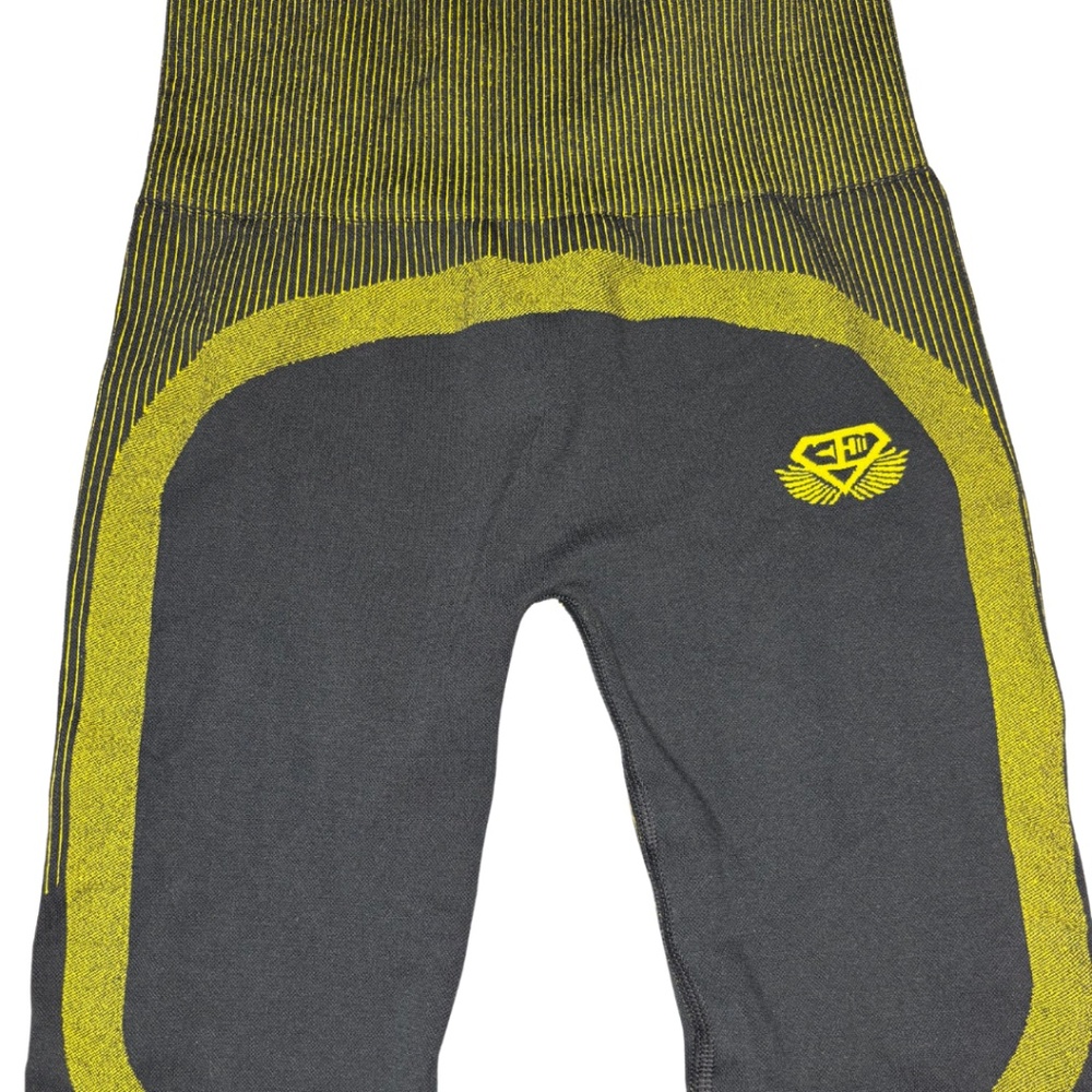 Engineered Life Activewear Set - Picture 6 of 8